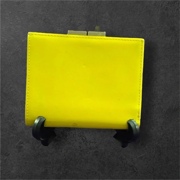 Givenchy small bifold wallet with kiss lock EUC - Picture 8 of 10